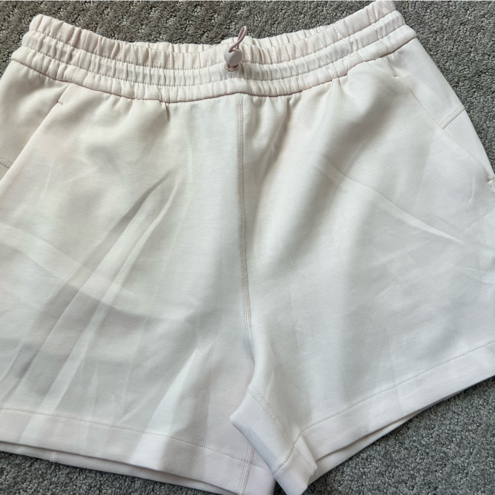 Women's Athletic Shorts in light pink